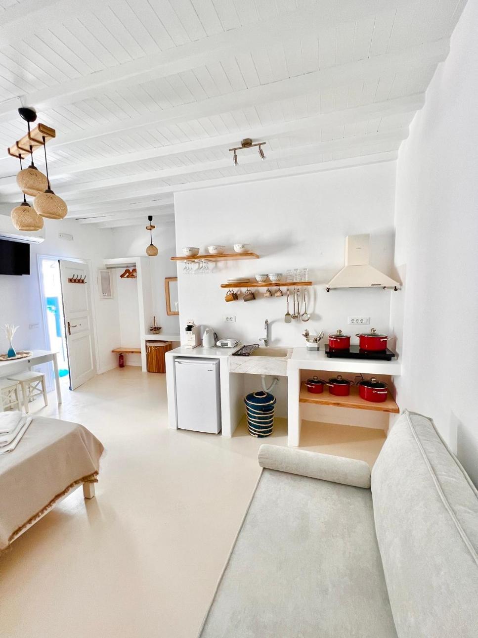 Provis Rentals Suite Next To The Mills In Mykonos Town Exterior photo
