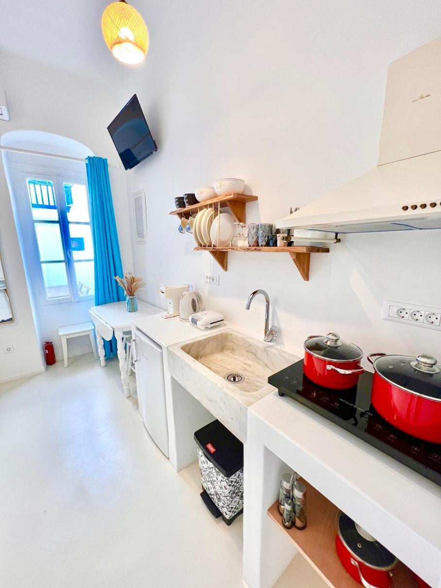 Provis Rentals Suite Next To The Mills In Mykonos Town Exterior photo